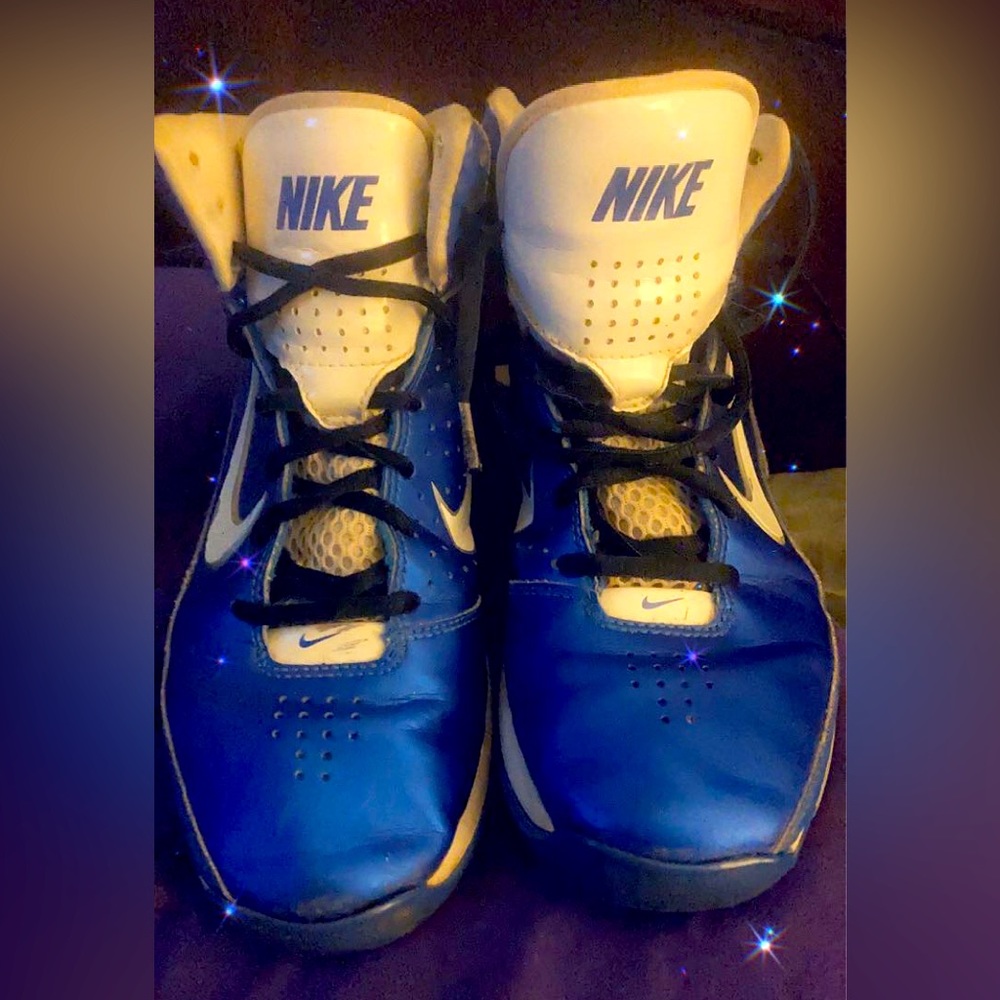 Boys nile basketball shoes